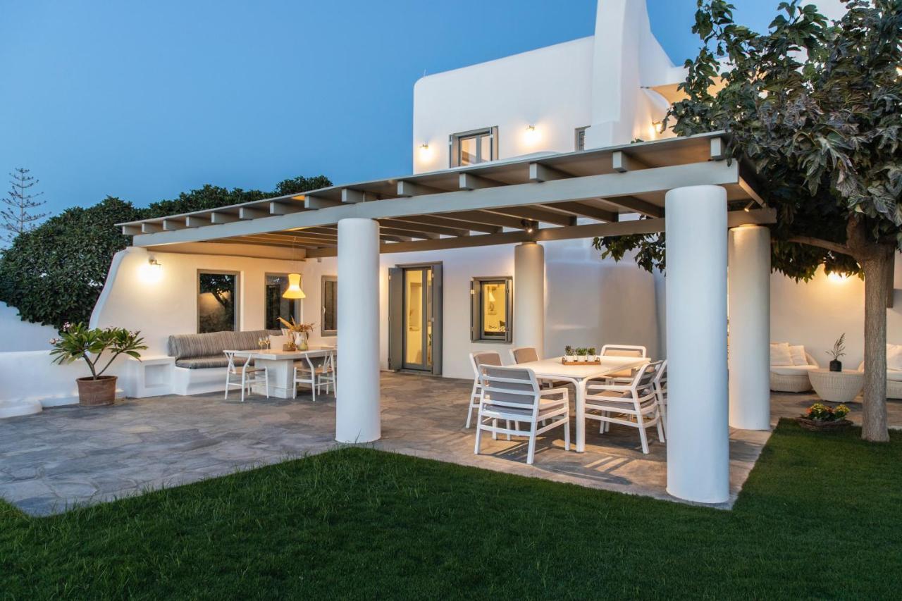 Aqua Breeze Villas On The Beach Pláka エクステリア 写真